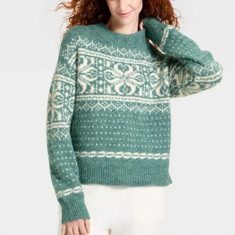 Universal Thread Cozy Alpine Snowflake Crewneck Pullover Sweater -  Green M